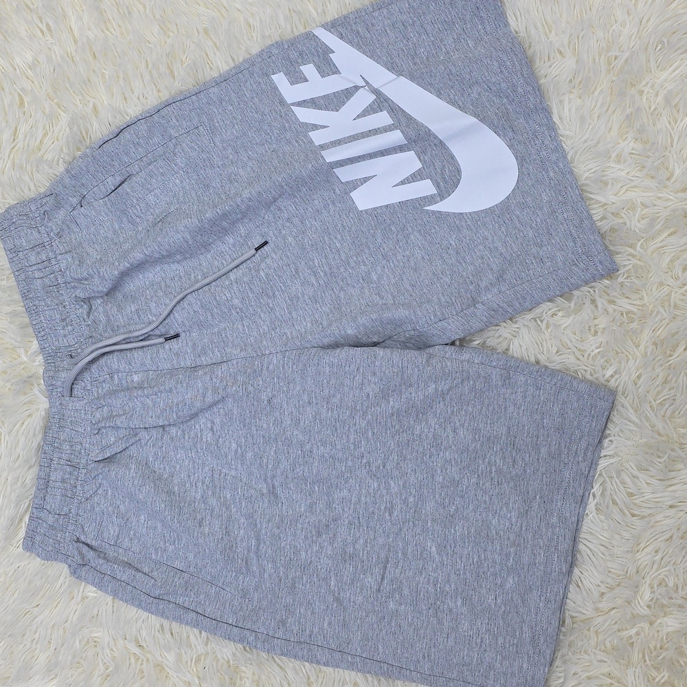 Nike Men's Gray Shorts